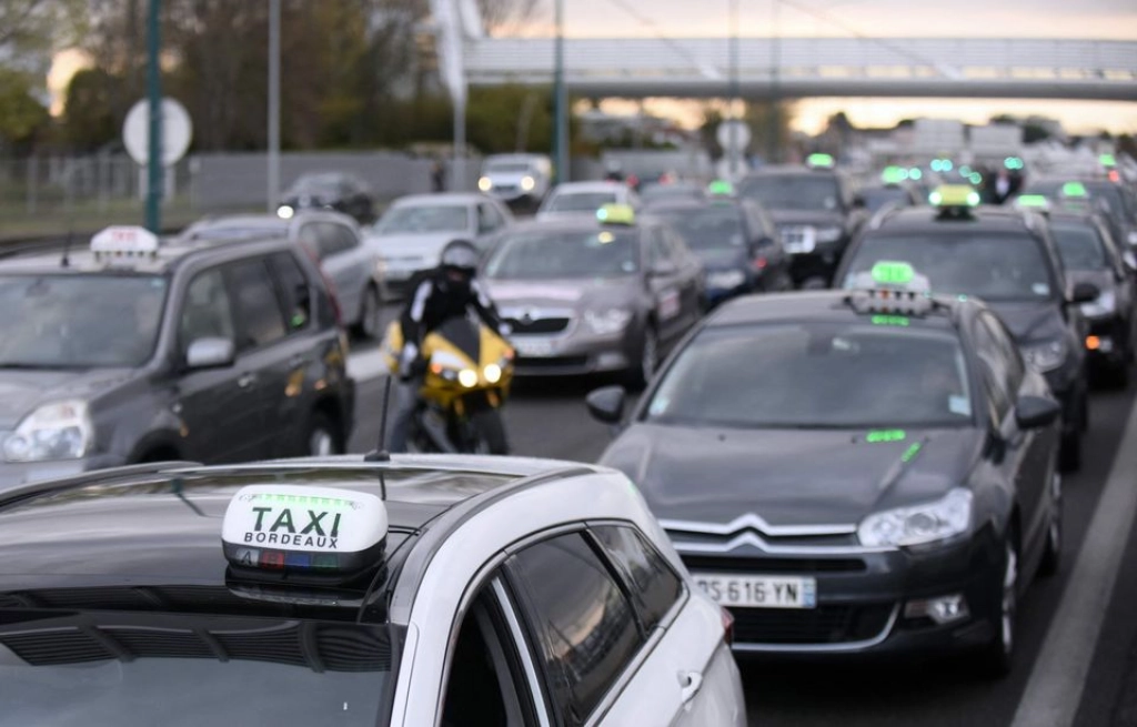 Uber : Les taxis français déboutés dans leur combat contre le géant américain