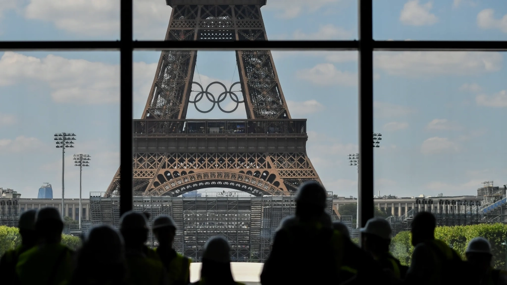 Paris 2024 : les Jeux ne seront pas reportés en raison de la situation politique française, assurent les organisateurs et le CIO