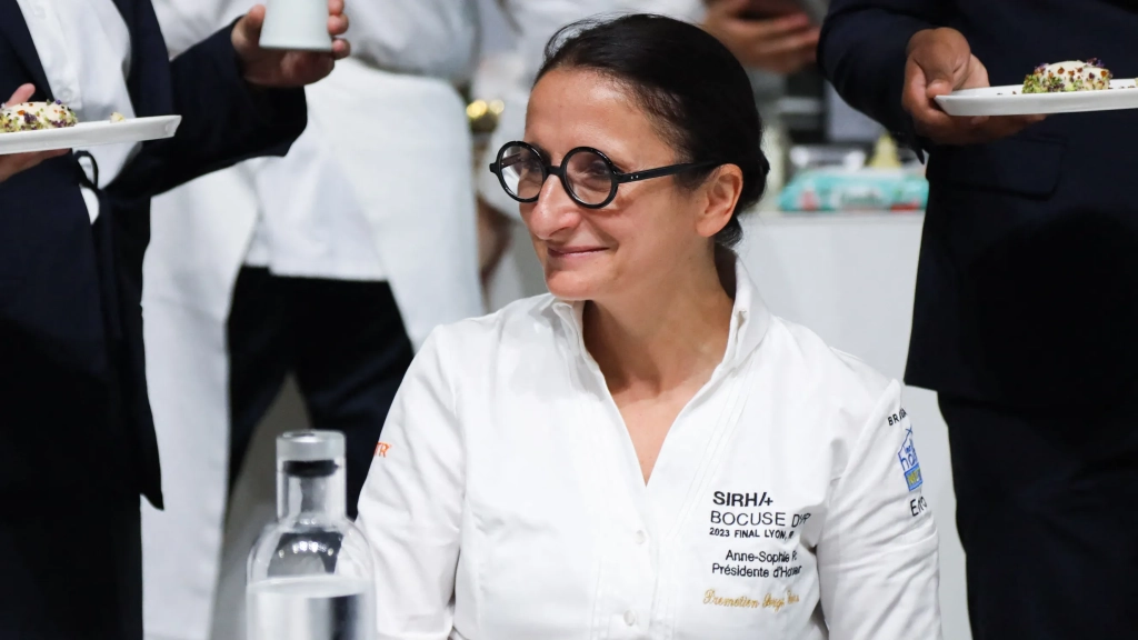 Anne-Sophie Pic, la cheffe la plus étoilée au monde, décroche une nouvelle étoile au Michelin pour un restaurant situé à Dubaï