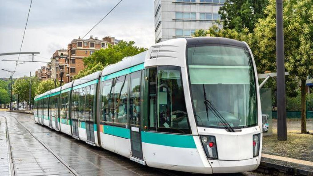 Île-de-France Mobilités a commandé 28 rames de tramway à Alstom pour 89 millions d’euros