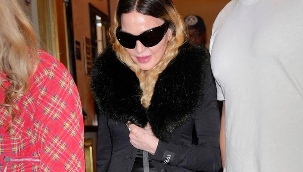 Madonna évoque sa «guérison miraculeuse» un an après son hospitalisation : «Je pouvais à peine me tenir debout»